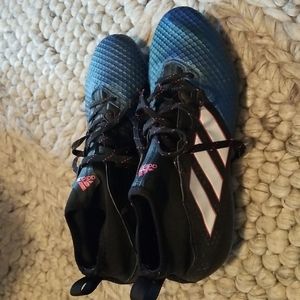 Size 7 Male Soccer Cleats